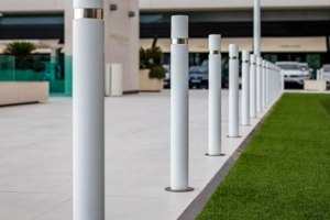 shopping-centre parking bollards