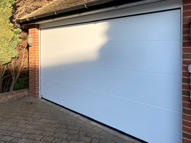 sws insulated sectional L-ribbed garage door side view