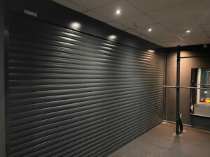Insulated roller door